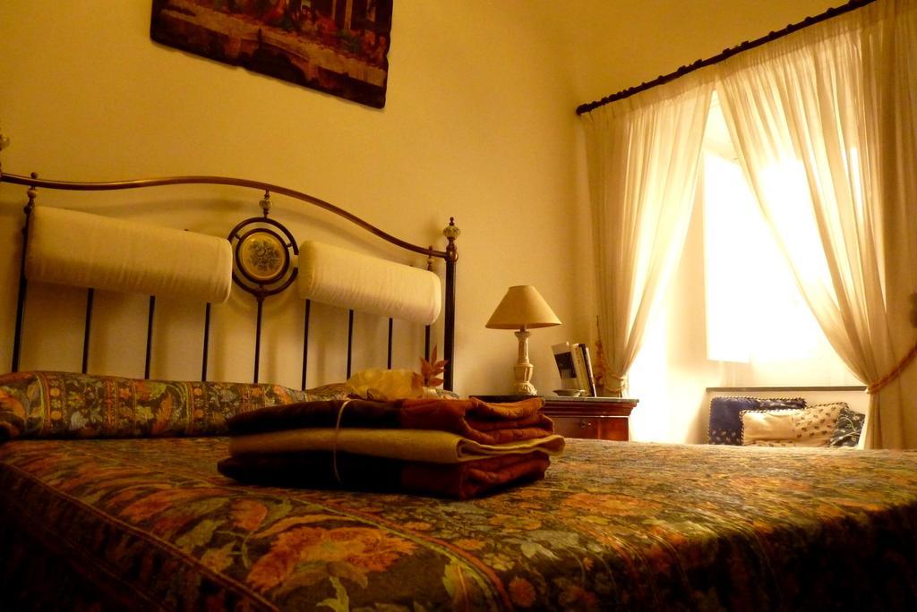 نابولي B&B Nilo الغرفة الصورة
